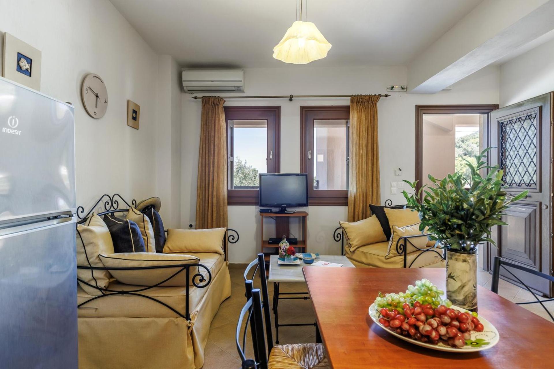 Naiades Superior In With Sea View Close To The Town *