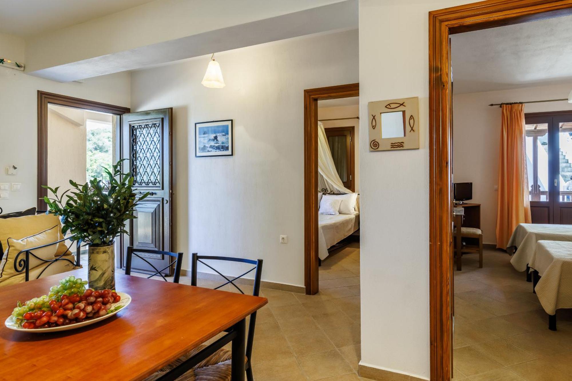 Naiades Superior In With Sea View Close To The Town *